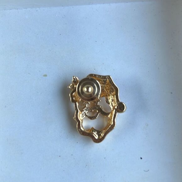 Vintage Avon Santa pin. - Picture 5 of 6